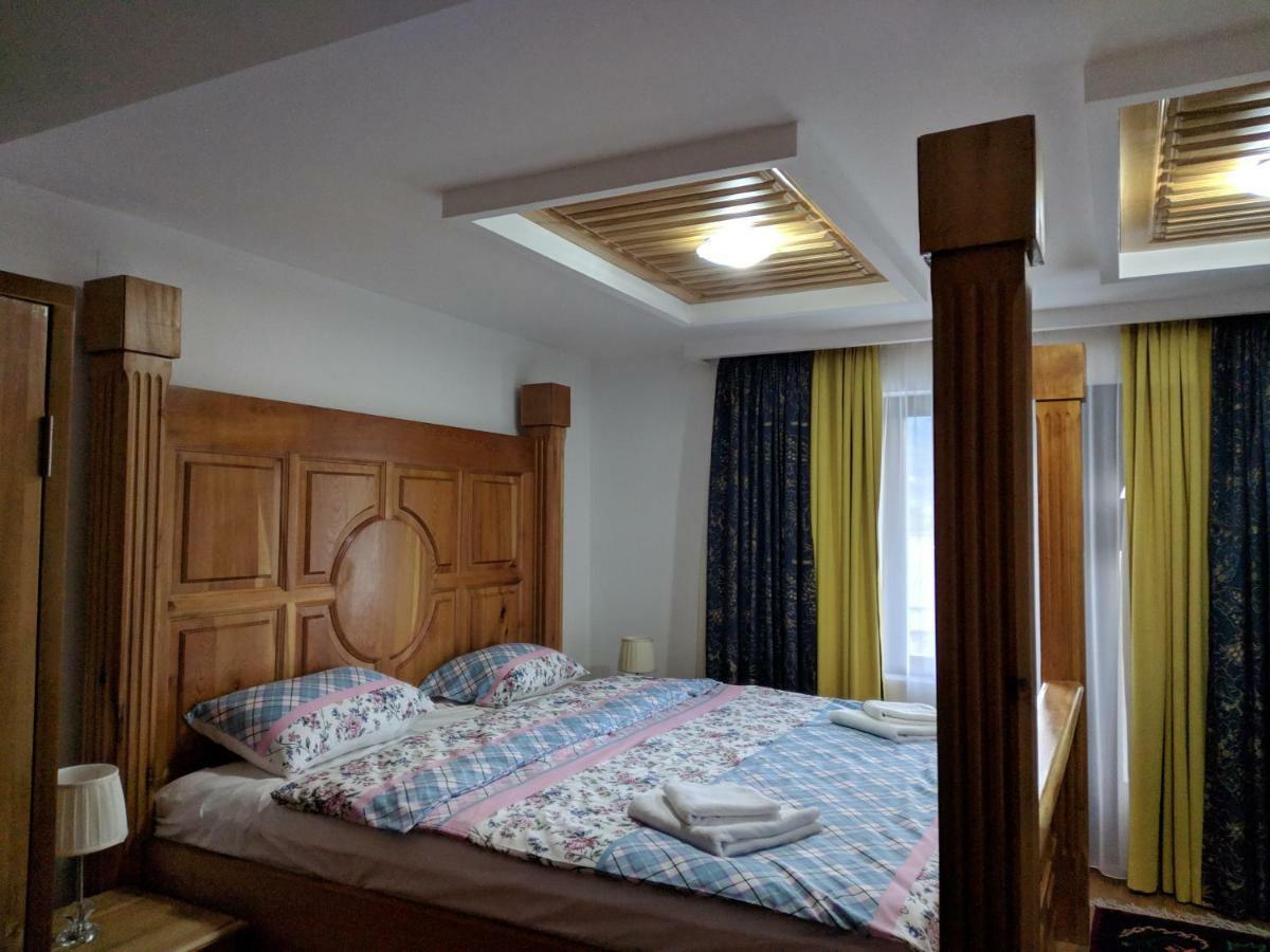Apartments & Restaurant Abas Plav Exterior photo